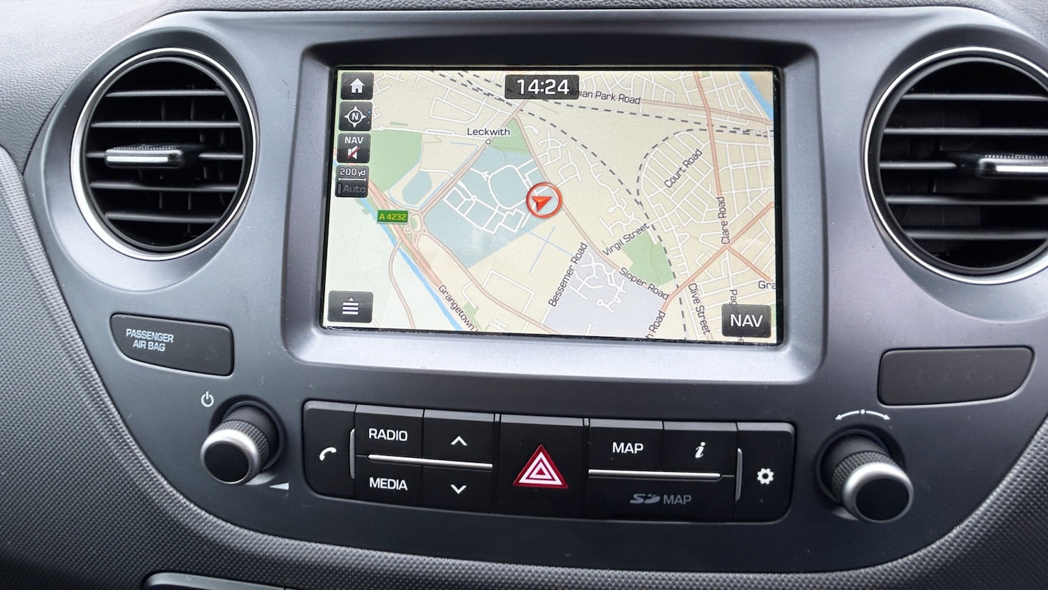 Used Hyundai i10 2018 for sale - 77904232: Photo 4