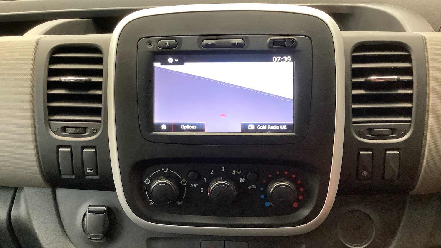 Used Renault Trafic 2019 for sale - 76505147: Photo 3