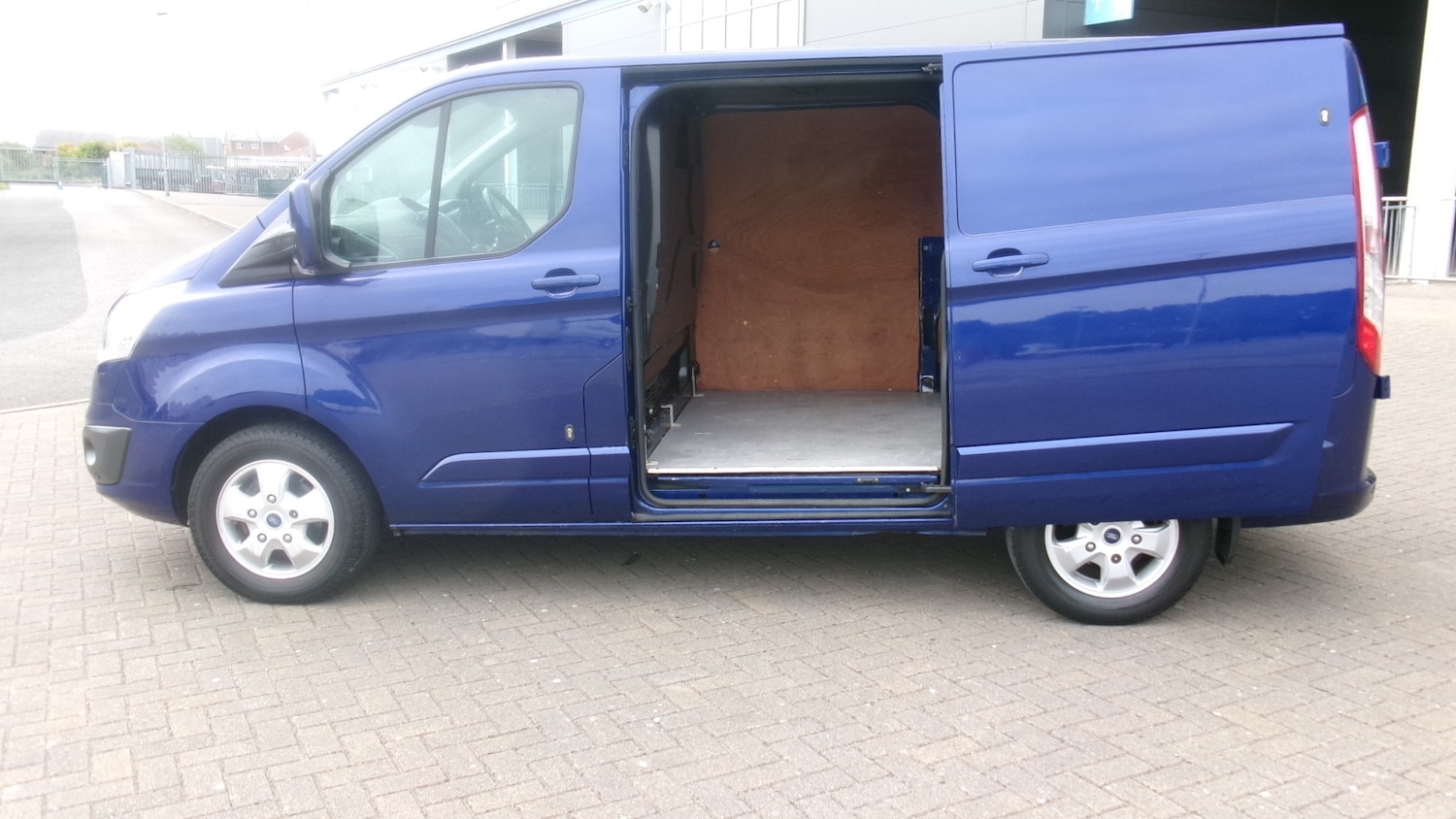 Used Ford Transit Custom 2016 for sale - 76413883: Photo 13