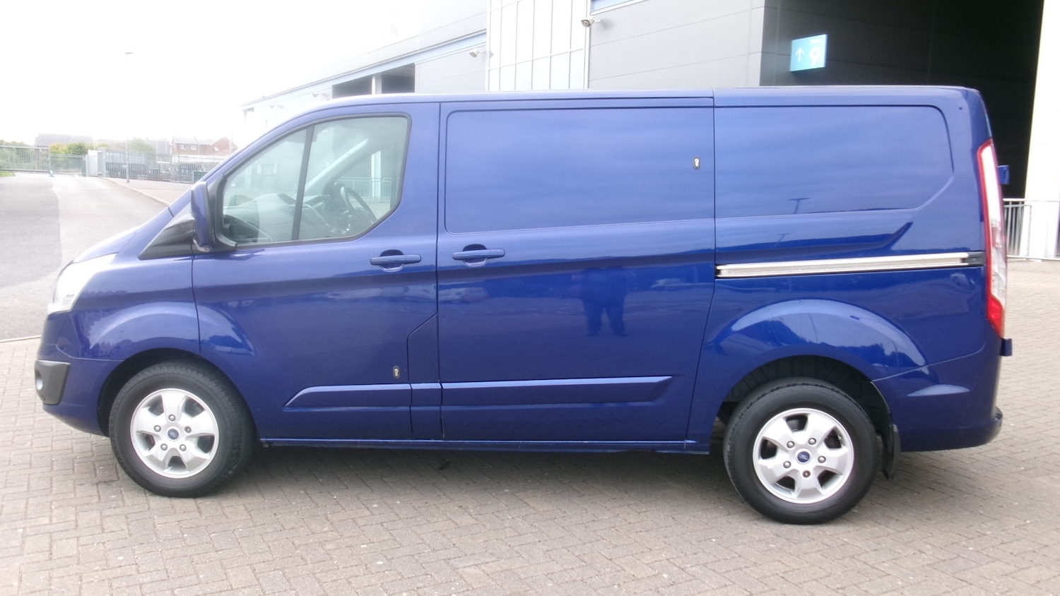 Used Ford Transit Custom 2016 for sale - 76413883: Photo 14