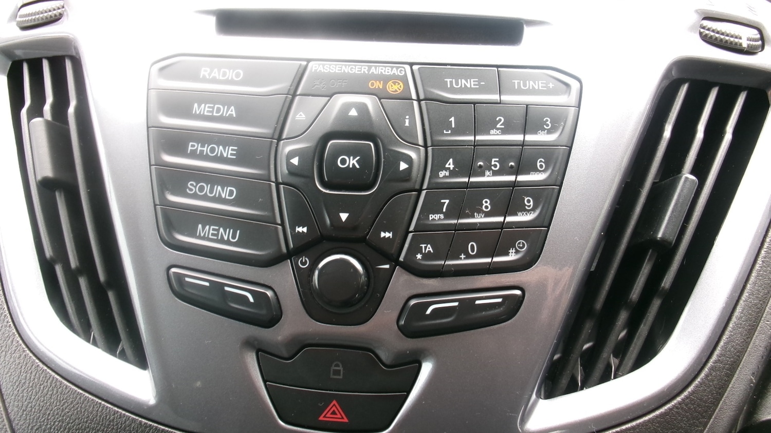 Used Ford Transit Custom 2016 for sale - 76413883: Photo 6