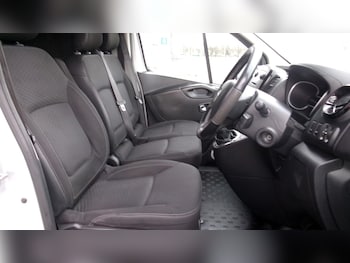 Used Vauxhall Vivaro 2018 for sale - 79057023: Photo