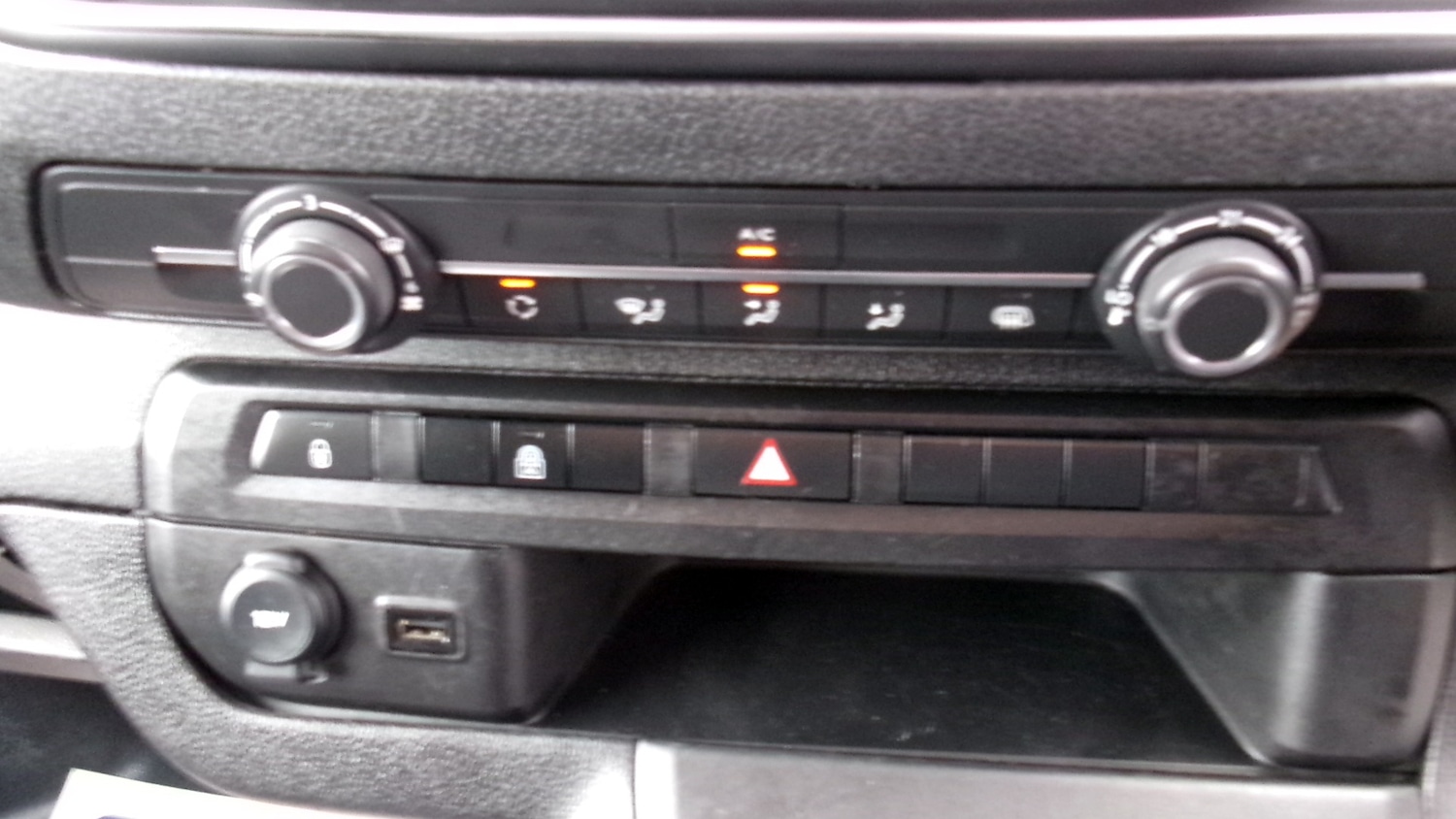 Used Vauxhall Vivaro 2023 for sale - 76505045: Photo 5