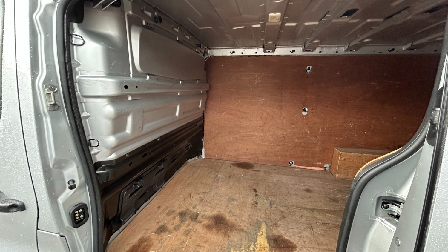 Used Vauxhall Vivaro 2016 for sale - 77077398: Photo 13