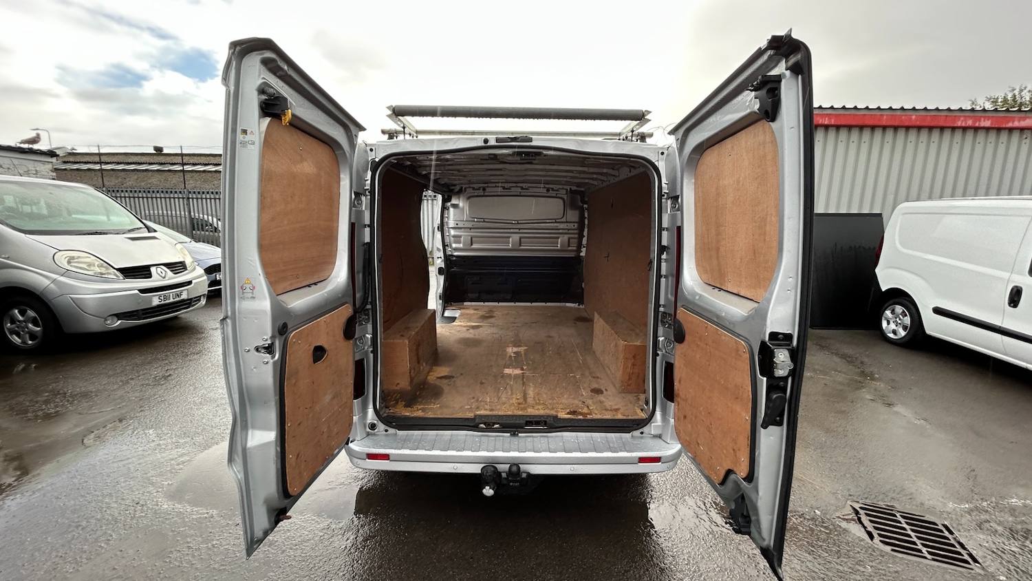 Used Vauxhall Vivaro 2016 for sale - 77077398: Photo 9