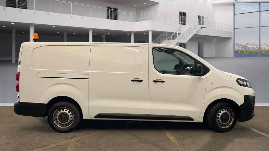 Used Vauxhall Vivaro 2022 for sale - 77745677: Photo 5