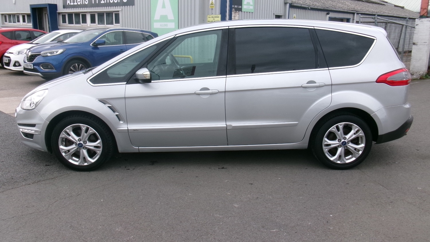 Used Ford S-Max 2011 for sale - 76290405: Photo 17