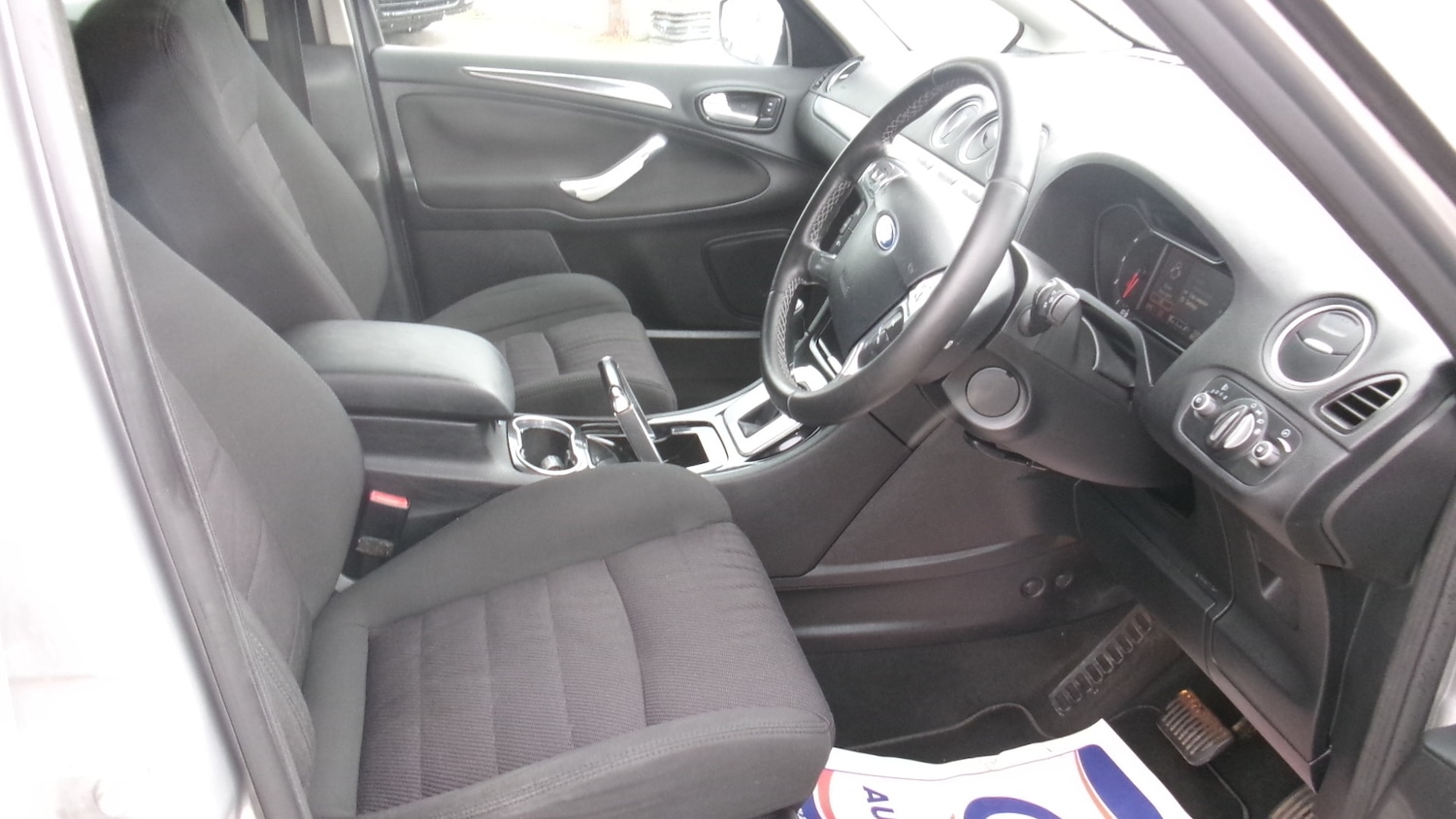 Used Ford S-Max 2011 for sale - 76290405: Photo 3