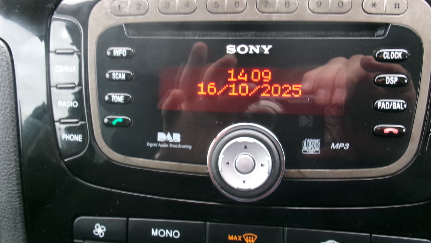 Used Ford S-Max 2011 for sale - 76290405: Photo 4