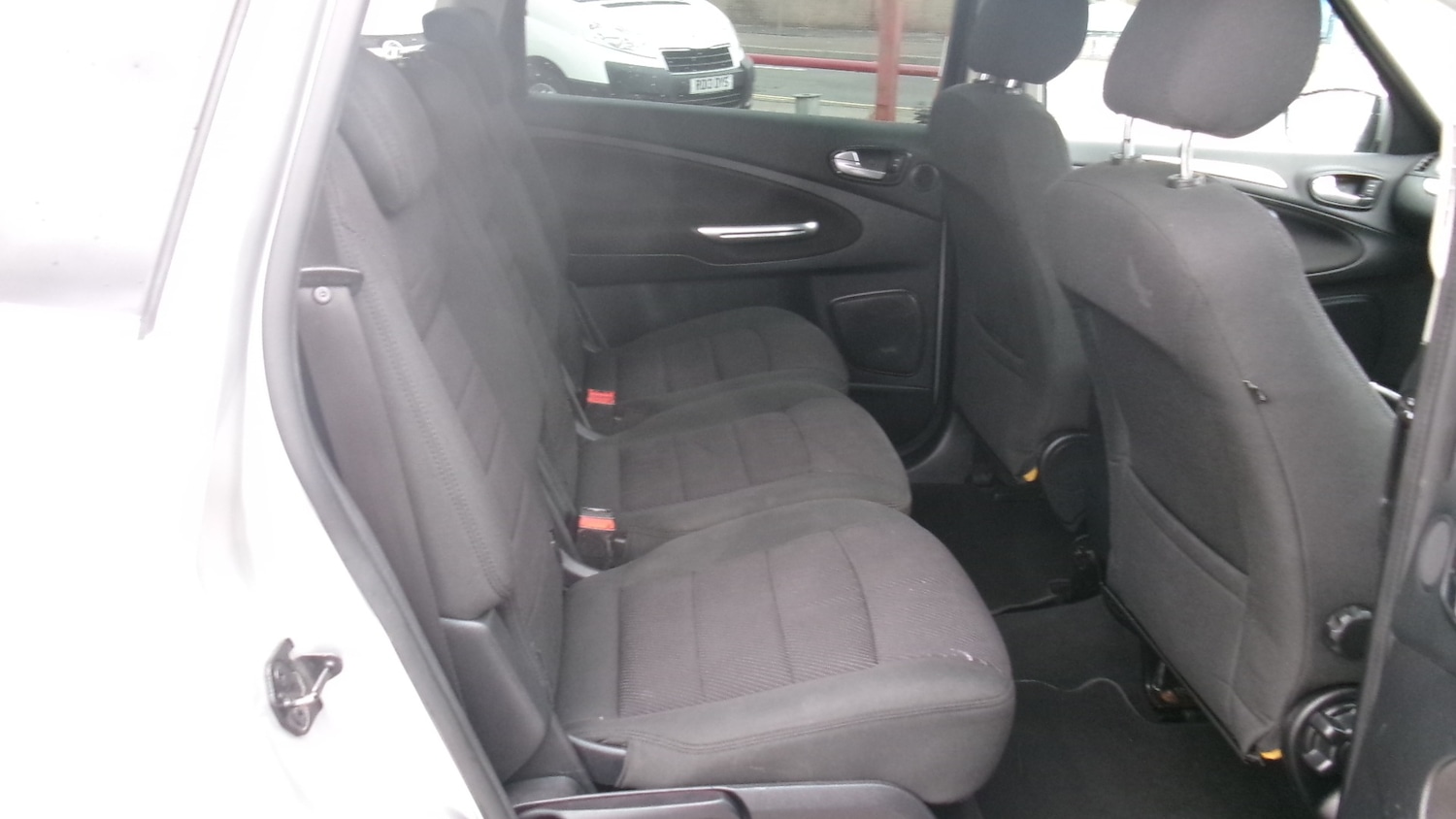 Used Ford S-Max 2011 for sale - 76290405: Photo 9