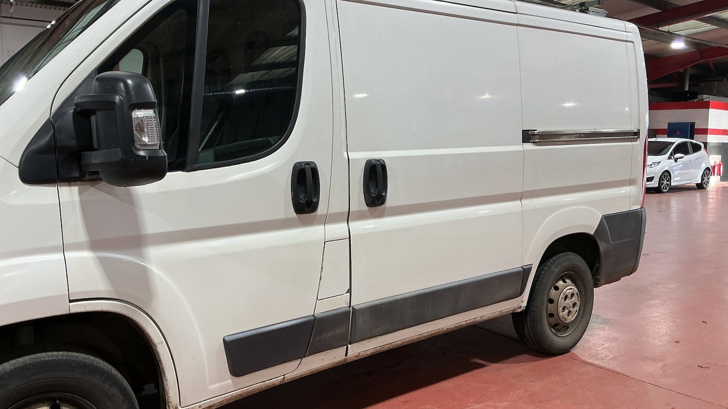 Used Peugeot Boxer 2017 for sale - 76580102: Photo 6