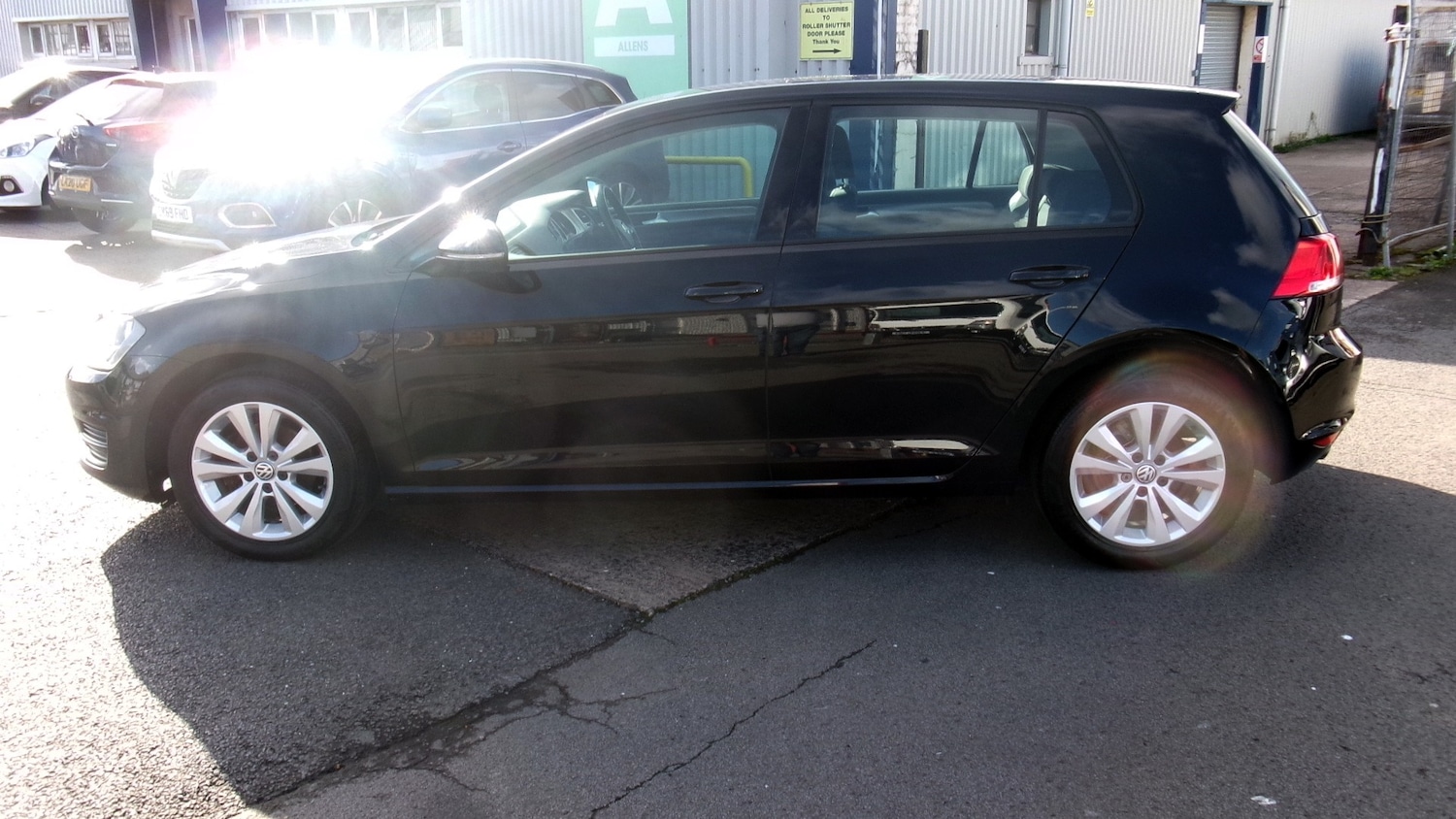 Used Volkswagen Golf 2014 for sale - 76292302: Photo 18