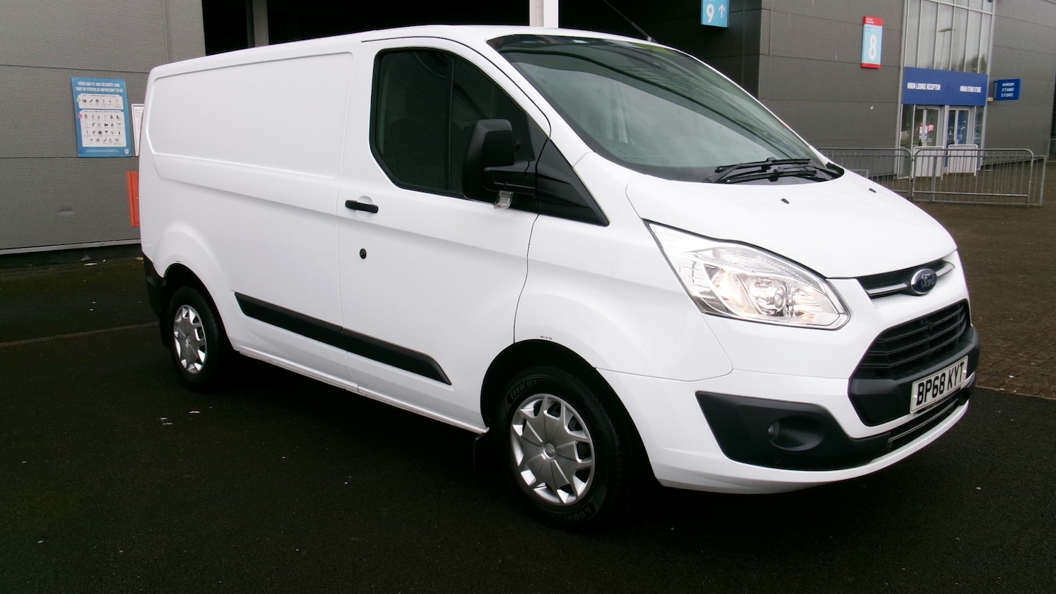 Used Ford Transit Custom 2019 for sale - 78064233: Photo 2