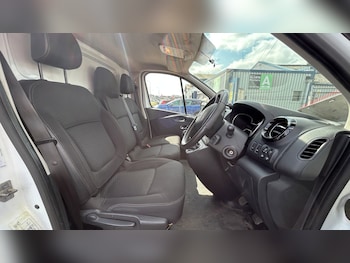 Used Vauxhall Vivaro 2018 for sale - 79100060: Photo