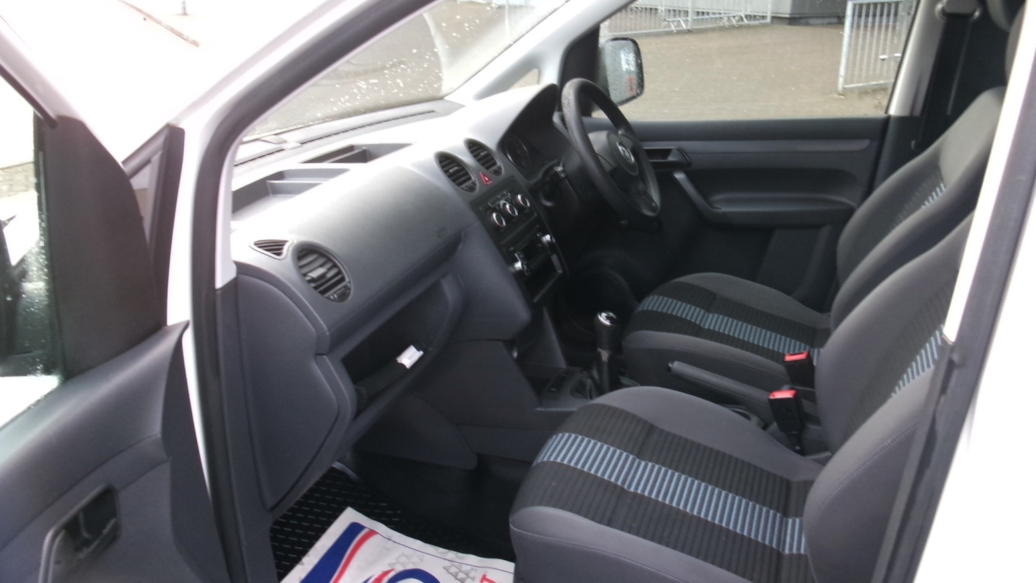 Used Volkswagen Caddy 2015 for sale - 77045794: Photo 15