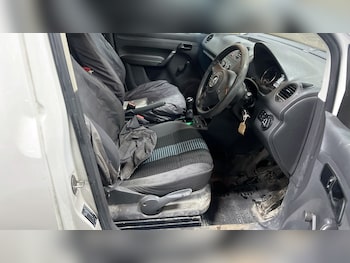 Used Volkswagen Caddy 2015 for sale - 77045794: Photo