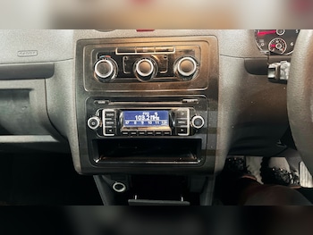 Used Volkswagen Caddy 2015 for sale - 77045794: Photo