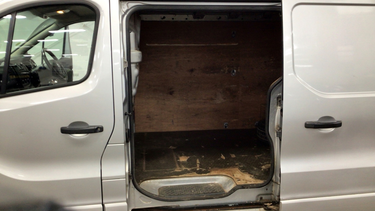 Used Vauxhall Vivaro 2016 for sale - 77272278: Photo 9