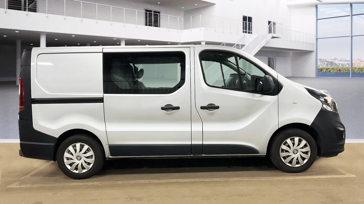 Used Vauxhall Vivaro 2018 for sale - 77406193: Photo 9
