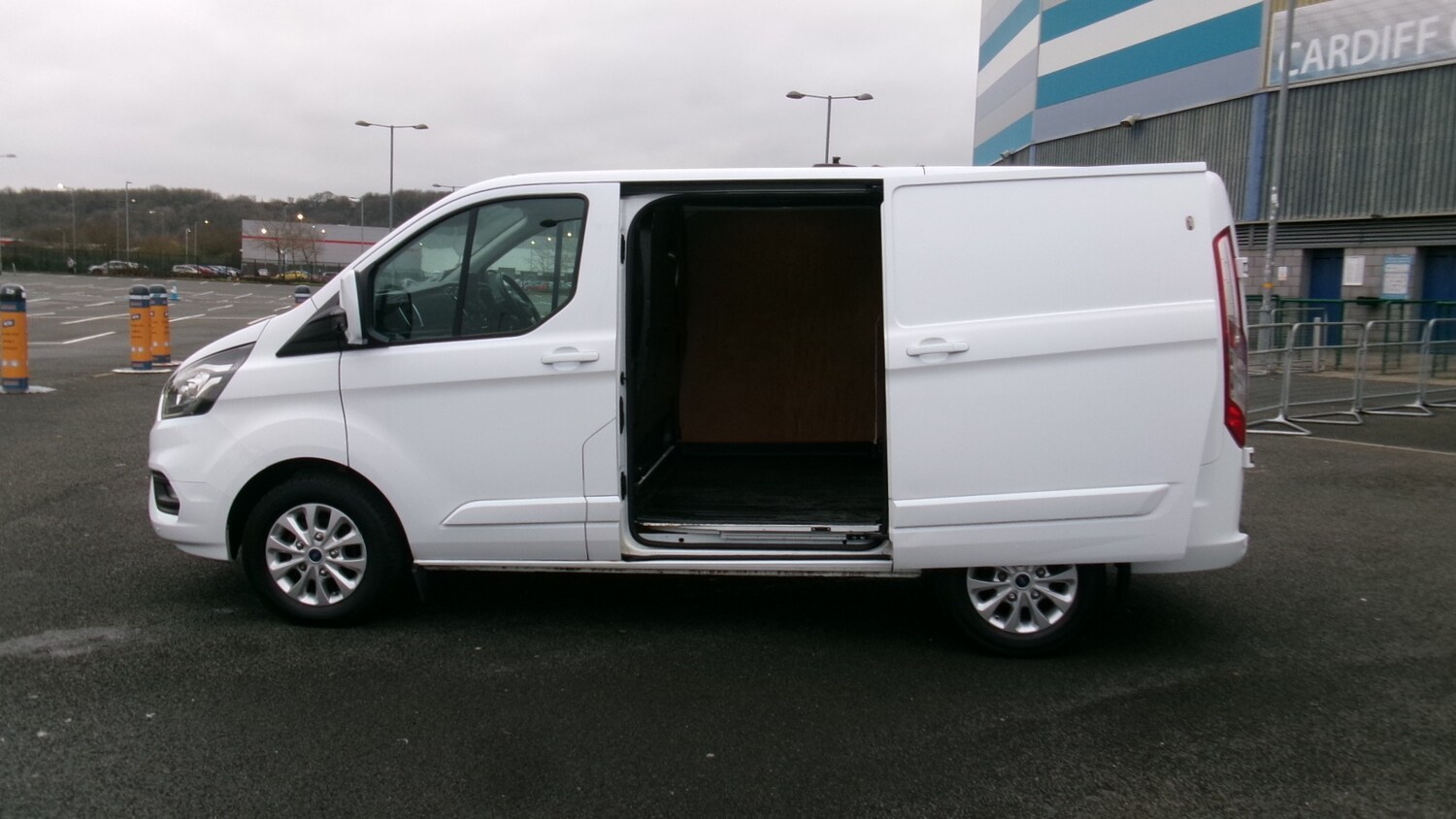 Used Ford Transit Custom 2021 for sale - 77045689: Photo 13