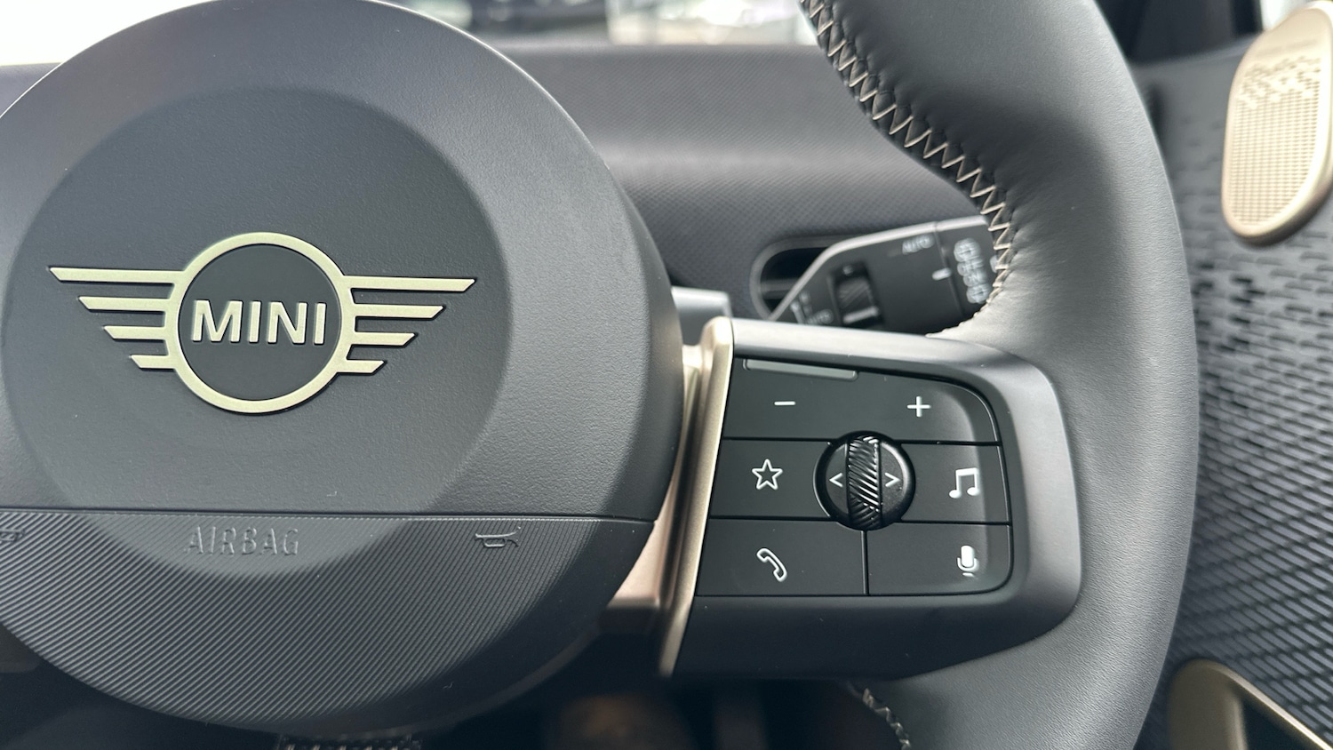 Used MINI Cooper 2024 for sale - 77170300: Photo 18