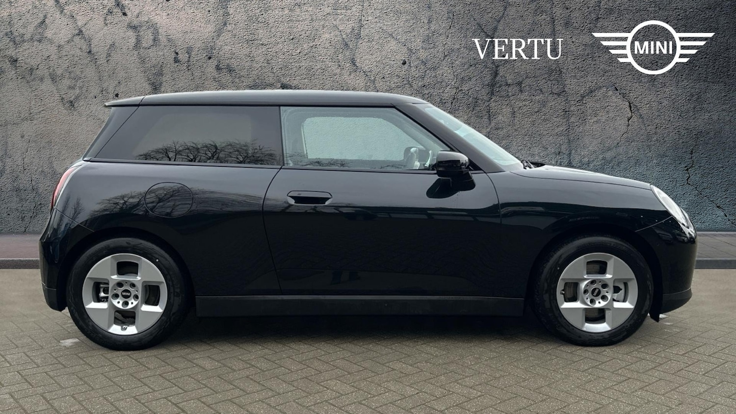 Used MINI Cooper 2024 for sale - 77170300: Photo 3