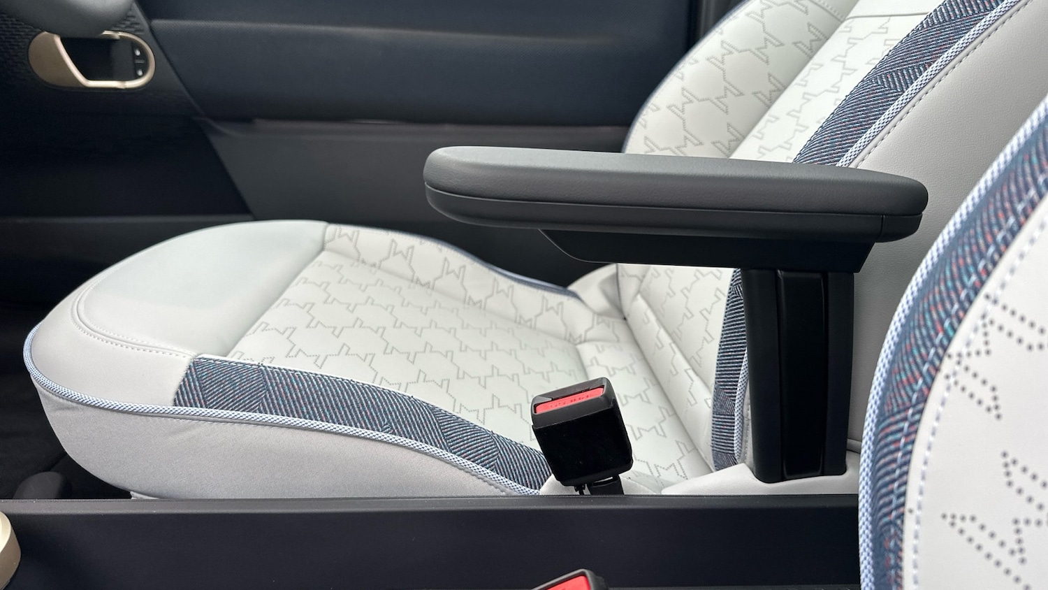 Used MINI Cooper 2024 for sale - 77170300: Photo 40