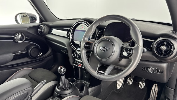 Used MINI Hatch 2022 for sale - 76129306: Photo 6