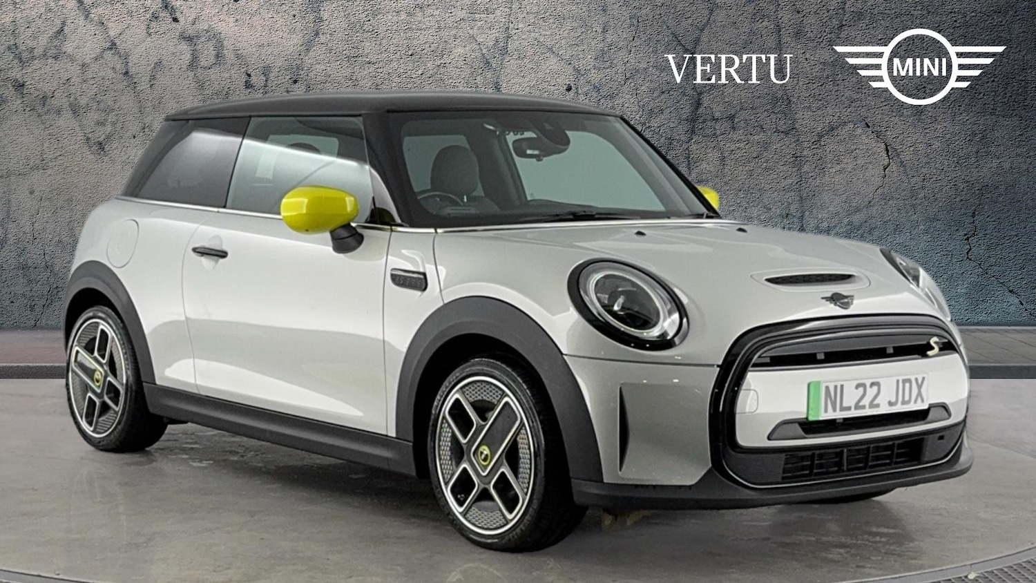 Used MINI Hatch 2022 for sale - 76684728: Photo 1