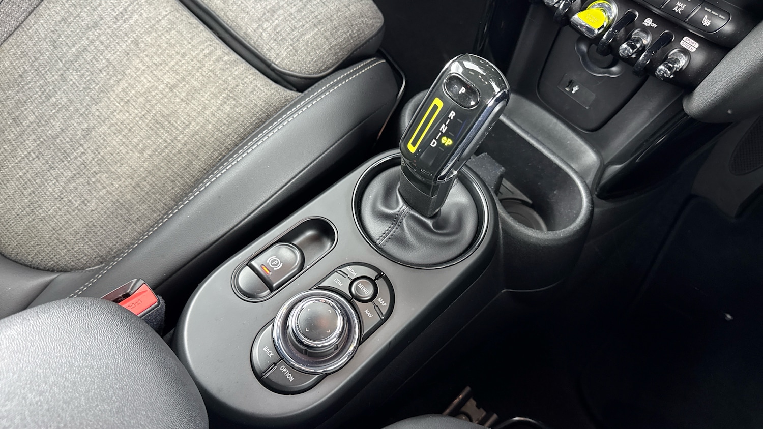 Used MINI Hatch 2022 for sale - 76684728: Photo 10