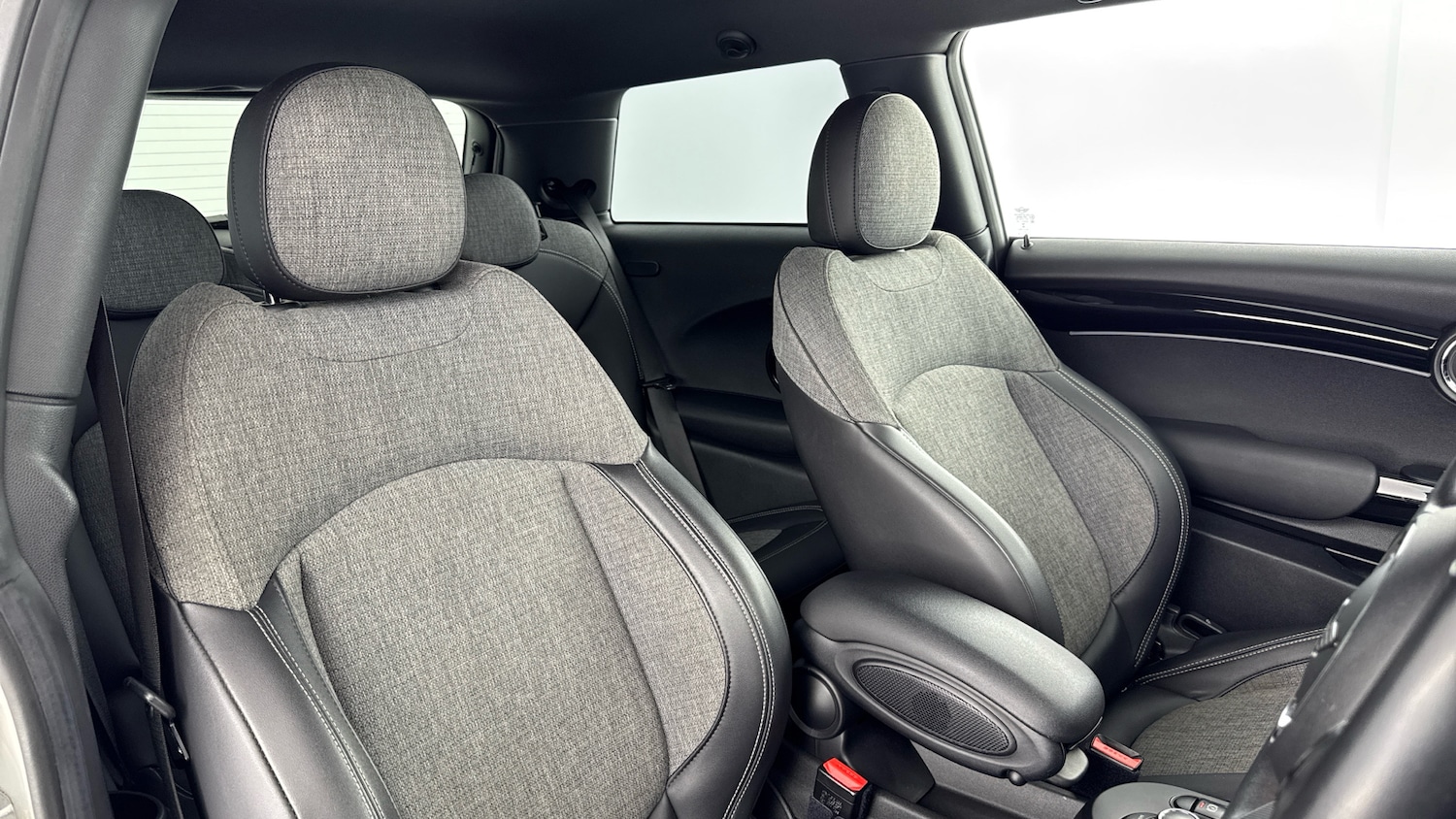 Used MINI Hatch 2022 for sale - 76684728: Photo 40