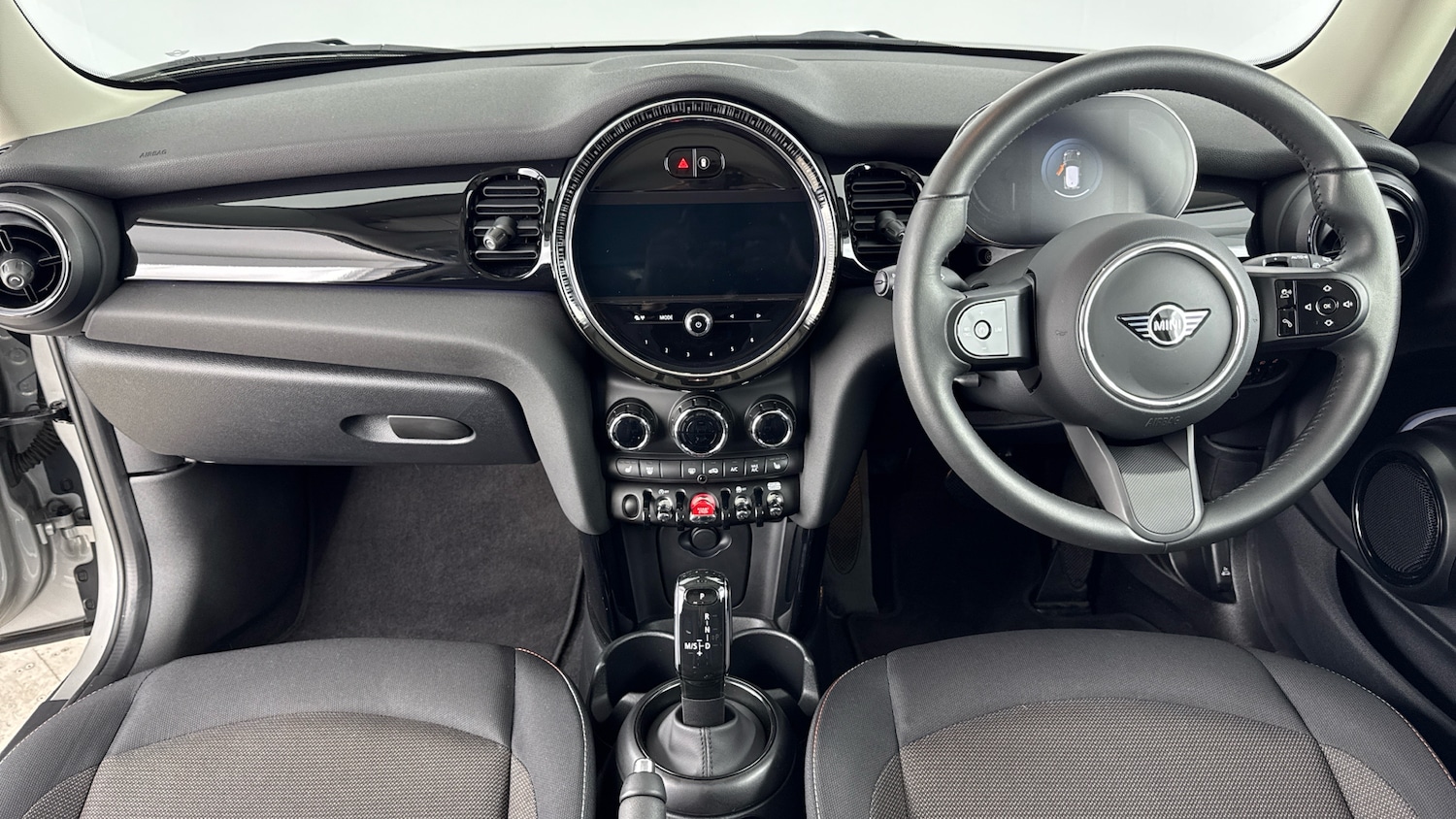 Used MINI Hatch 2023 for sale - 76319986: Photo 4