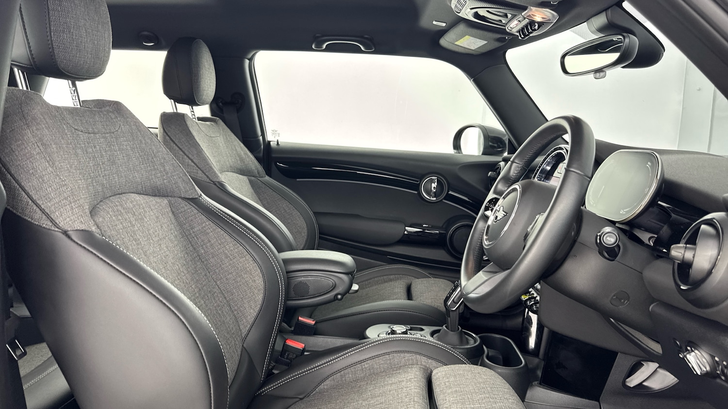 Used MINI Hatch 2023 for sale - 78106178: Photo 11