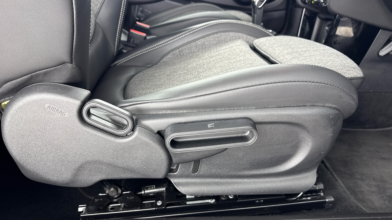 Used MINI Hatch 2023 for sale - 78106178: Photo 33