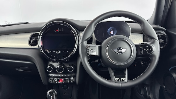 Used MINI Hatch 2023 for sale - 76233051: Photo 5