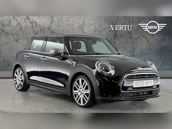 Used MINI Hatch 2022 for sale - 77902309: Photo