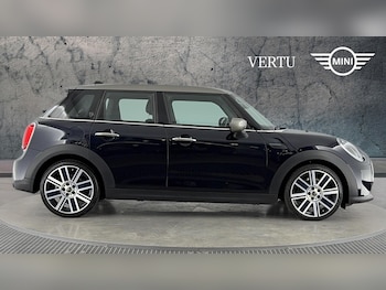 Used MINI Hatch 2022 for sale - 77902309: Photo