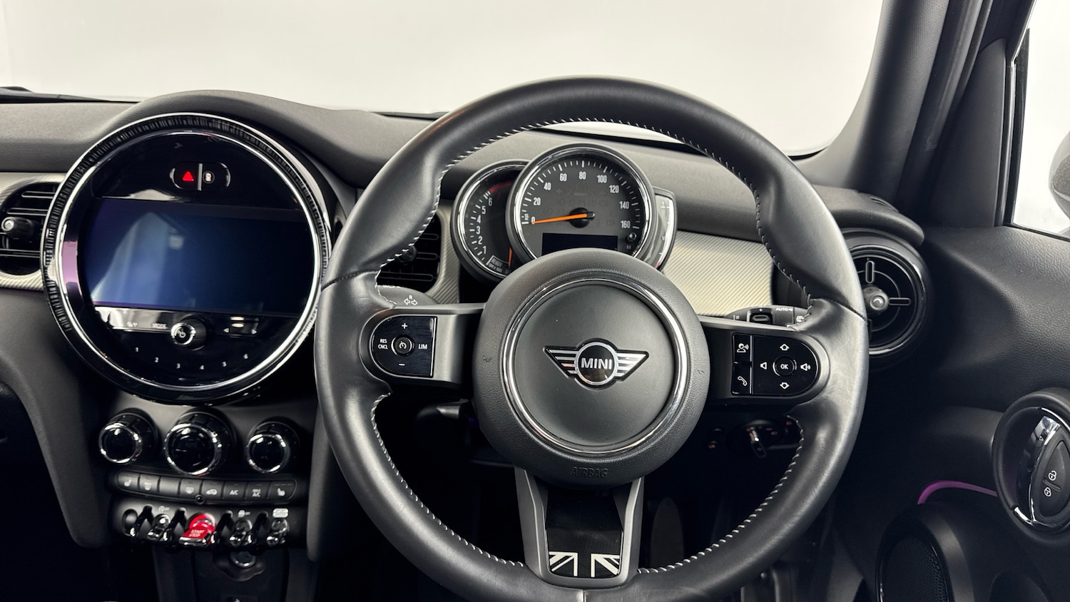 Used MINI Hatch 2022 for sale - 77902309: Photo 5