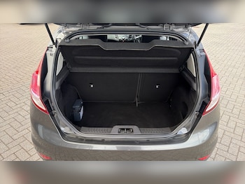 Used Ford Fiesta 2015 for sale - 79545593: Photo