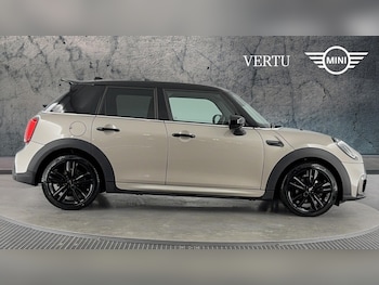 Used MINI Hatch 2023 for sale - 78237170: Photo