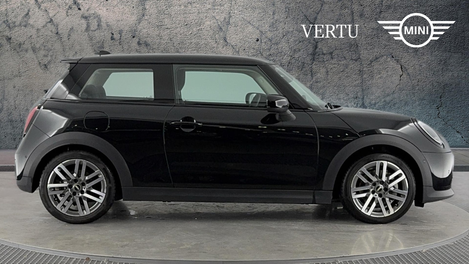 Used MINI Cooper 2024 for sale - 76643242: Photo 3