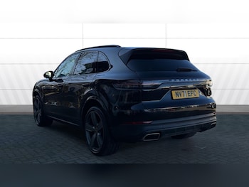 Used Porsche Cayenne 2021 for sale - 77900883: Photo