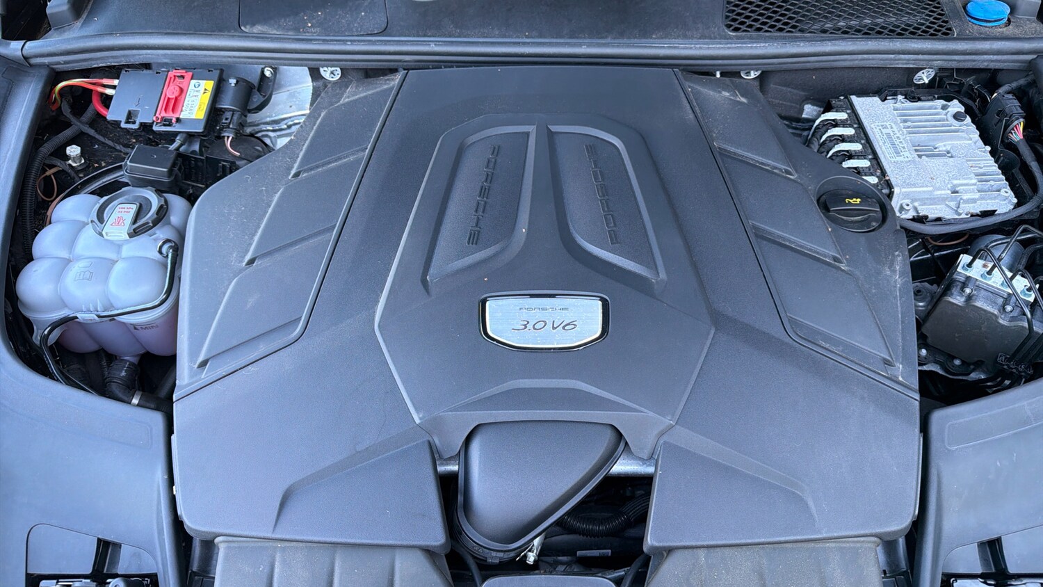 Used Porsche Cayenne 2021 for sale - 77900883: Photo 37