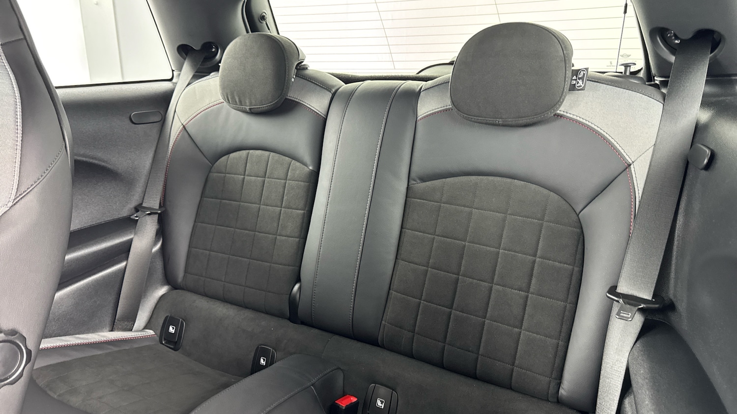 Used MINI Hatch 2023 for sale - 76384932: Photo 12