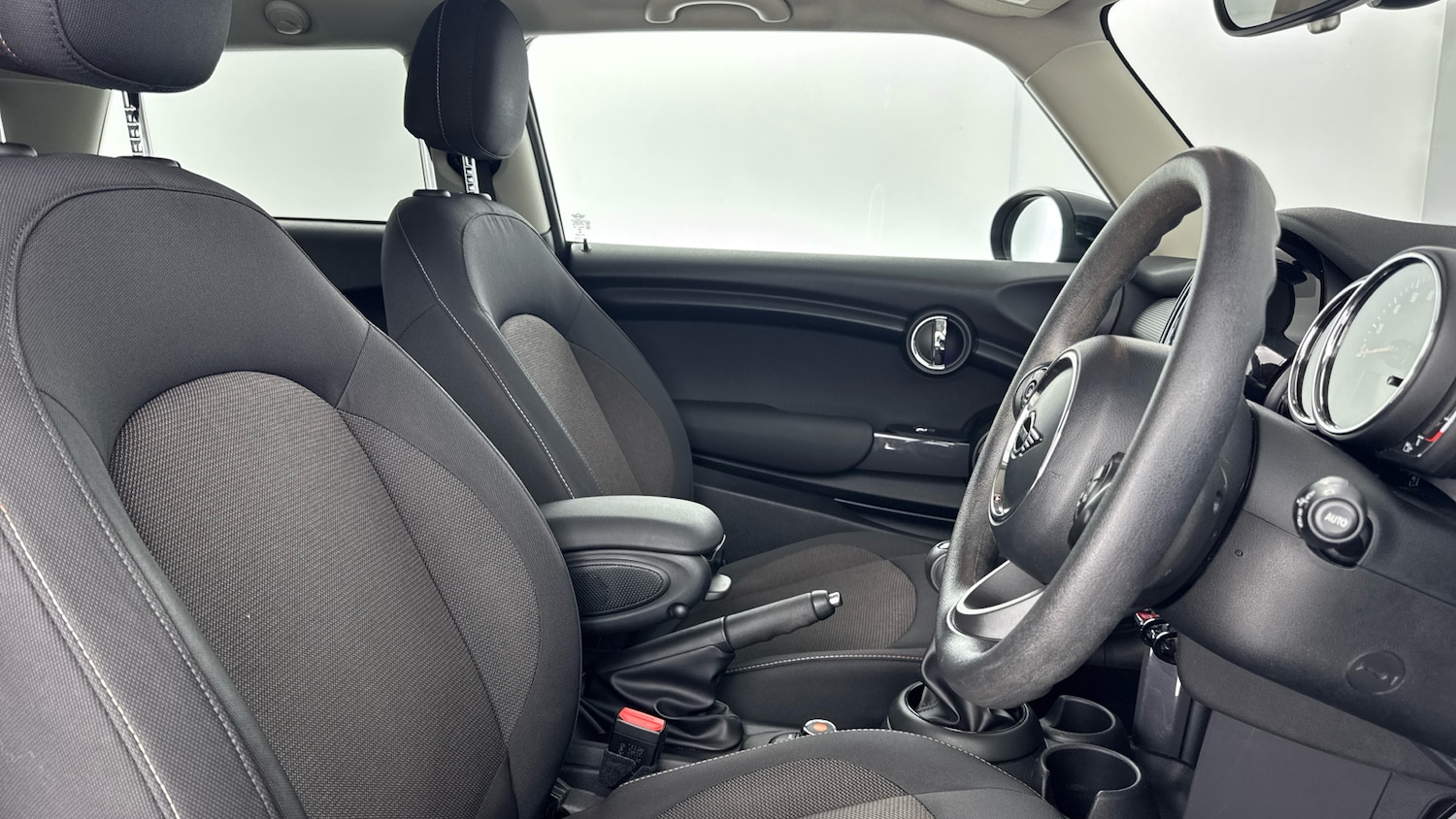 Used MINI Hatch 2019 for sale - 77965650: Photo 11