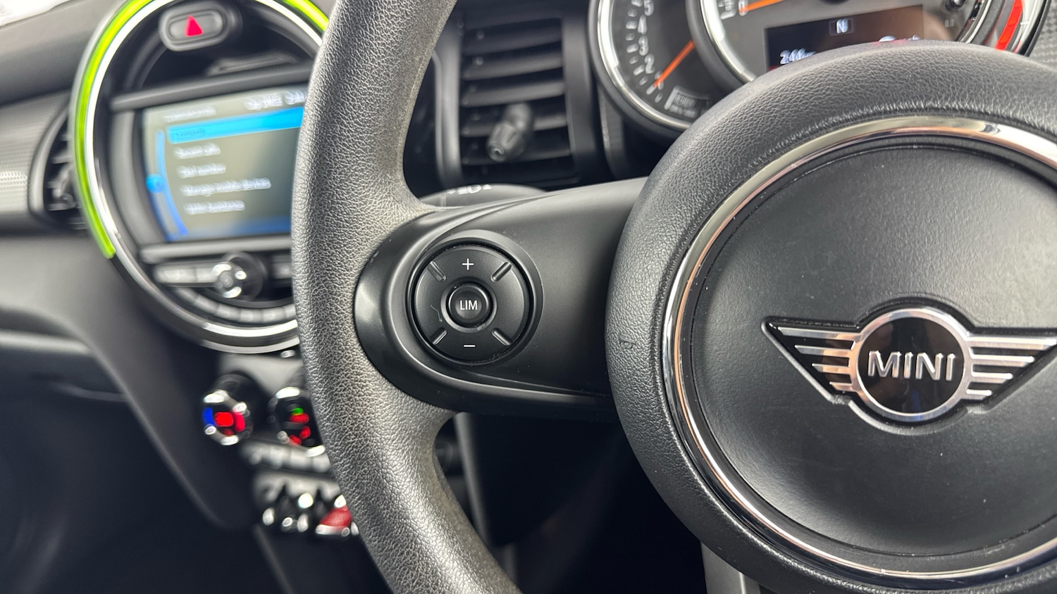 Used MINI Hatch 2019 for sale - 77965650: Photo 17