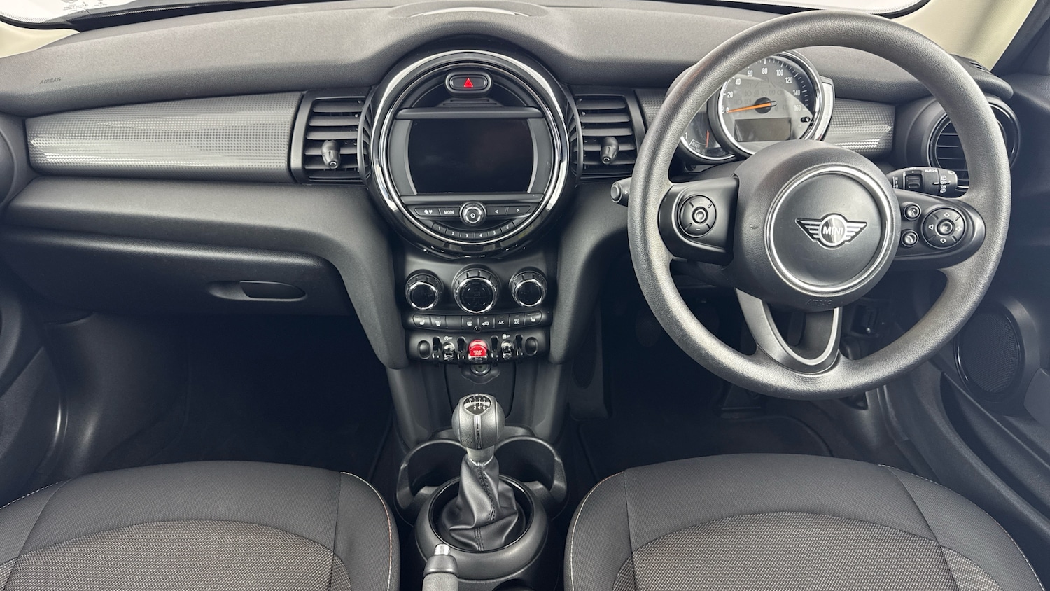 Used MINI Hatch 2019 for sale - 77965650: Photo 4