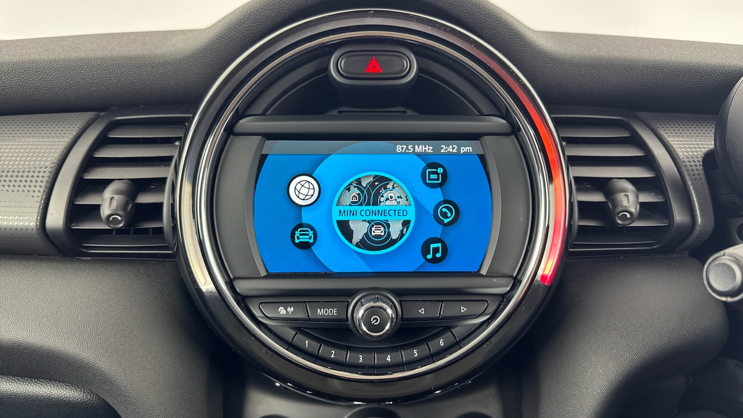 Used MINI Hatch 2019 for sale - 77965650: Photo 8