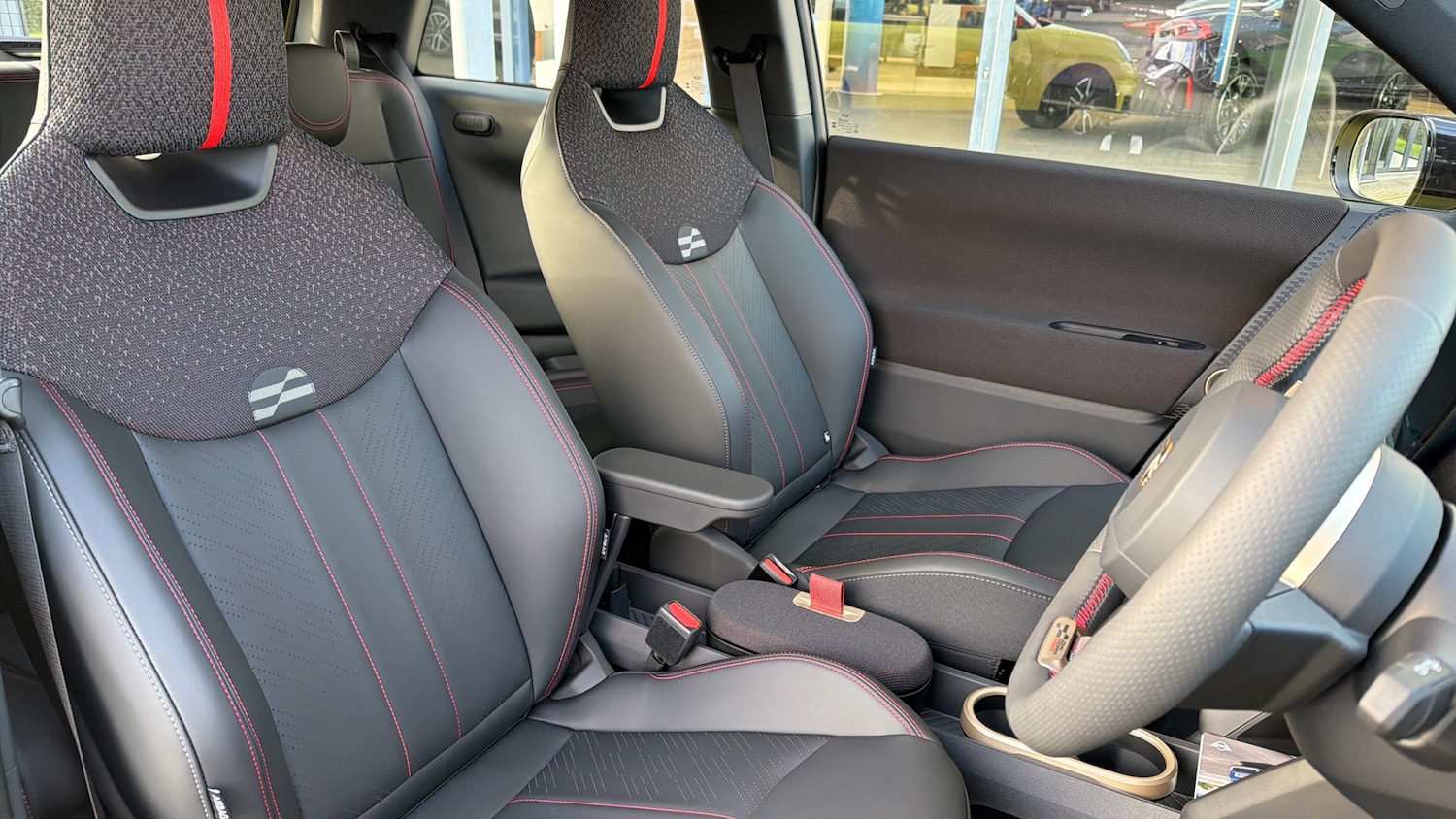 Used MINI Cooper 2025 for sale - 78132159: Photo 11