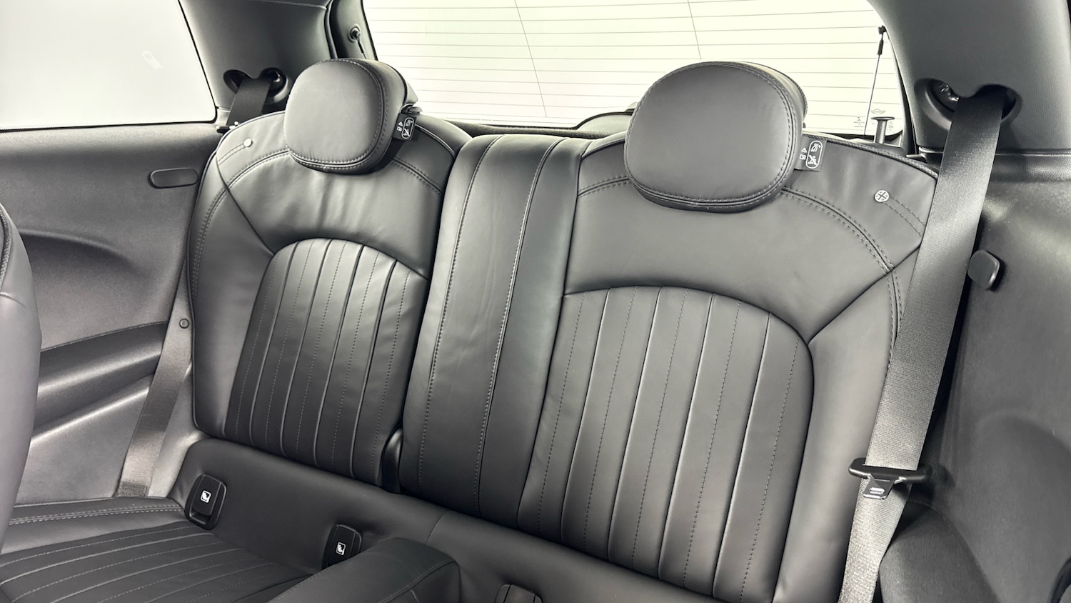 Used MINI Hatch 2022 for sale - 77632359: Photo 12